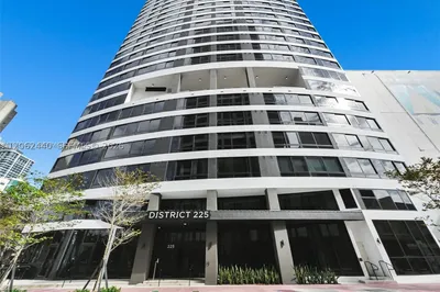 225 N Miami Ave #1801 1