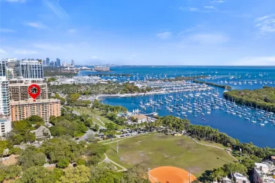 2951 S Bayshore Dr #512 1