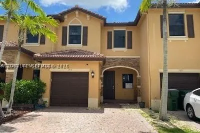 373 NE 37th Ave 1