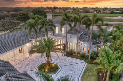53 Saint Thomas Drive 1