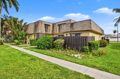 4102 Waterview Circle 1