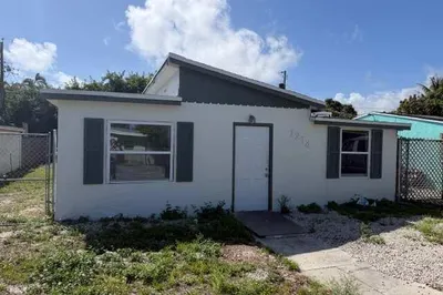 1214 Highview Road 1