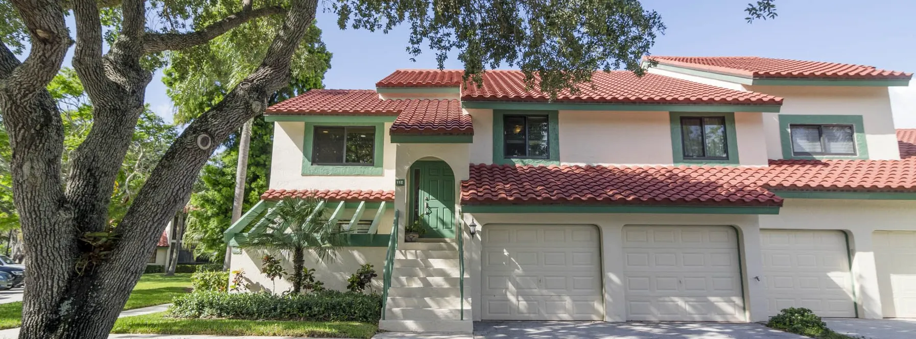 Just Listed | Lovely in Lexington | 11 Lexington Lane E #E