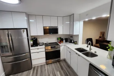 8592 W Sunrise Blvd #315 1