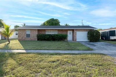 2641 NW 44th Ave 0 1