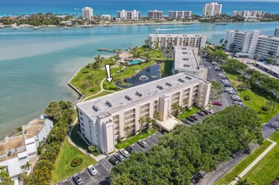 300 Intracoastal Place #507 1