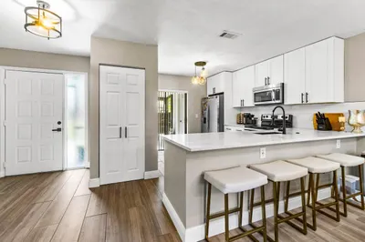 006-35MahorisDrive-RoyalPalmBeach-FL-334