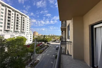 3590 Coral Way #611 1