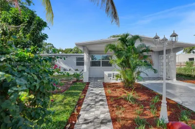 12200 NW 18th Pl 1
