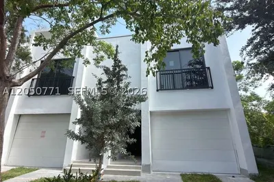 138 NW 33rd St 1