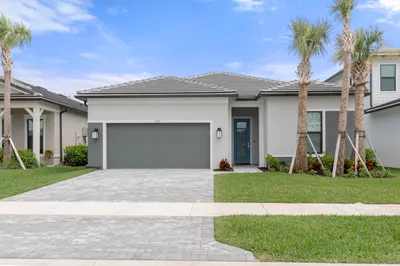 9195 Cape Honey Bee Lane #Prestige 19 1