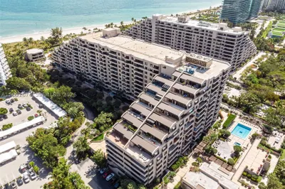 251 Crandon Blvd #904 1