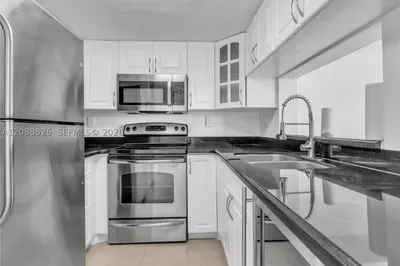 2075 SW 122nd Ave #304 1