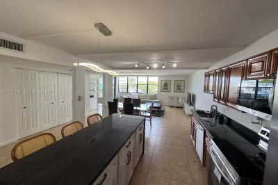20381 NE 30th Ave #324-7 1