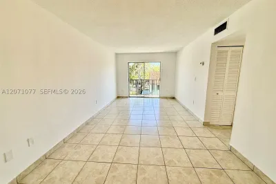 1530 SW 2nd St #304 1
