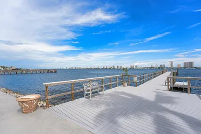 3040 Lake Shore Drive #502 1