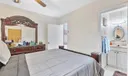 665 E 8th Ct Photo