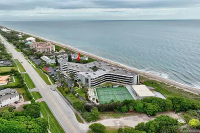 1357 NE Ocean Boulevard #303 1