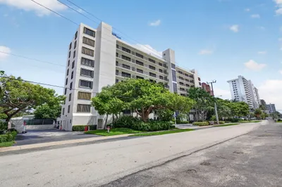 2300 NE 33rd Avenue #604 1