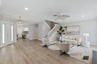 604 SW 8th Ave ##2 1