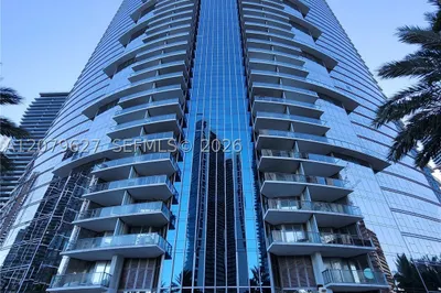 851 NE 1st Ave #3801 1