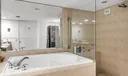 5600 Collins Ave #4S Photo