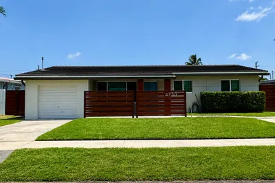 4730 SW 42nd Terrace 1