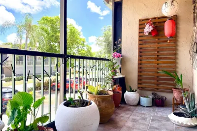 4147 NW 90TH Avenue #207 1