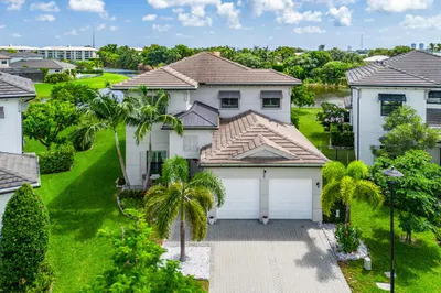 Front Elevation on Premium Lot