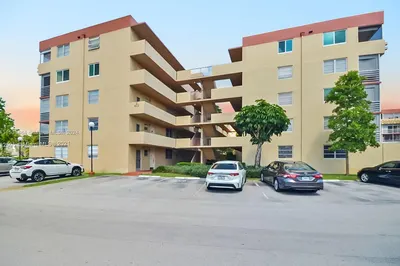 406 NW 68th Ave #518 1
