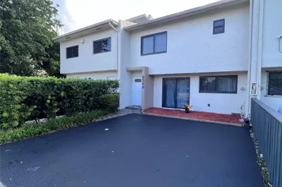 8568 NW 8th Street #27 1