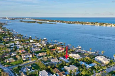 122 Bloomfield Drive 1