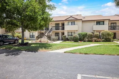 3340 Lucerne Park Drive 1