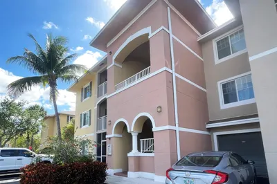 6482 Emerald Dunes Drive #302