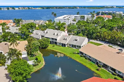 227 N Lakeshore Drive 1
