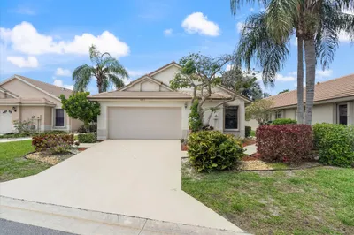 4781 Brighton Lakes Boulevard 1