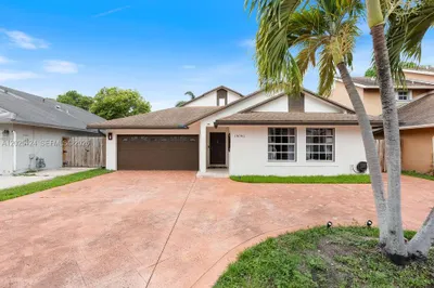 19080 NW 77th Ct 1