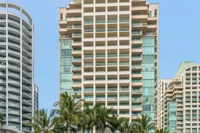 Ritz Carlton Residence Entrance