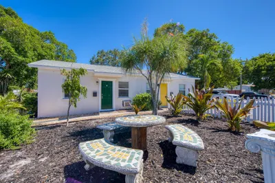 219 N E Street #1 1