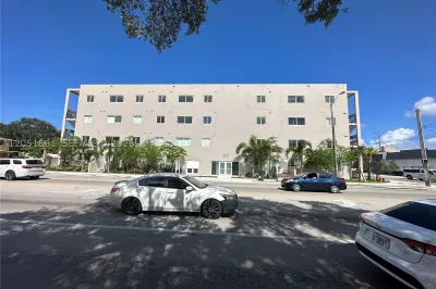 2311 NW 22nd Ave #202 1