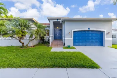 7950 SW 196th Ter 1