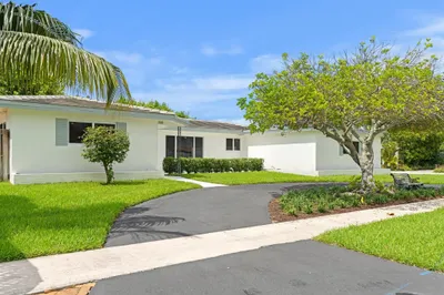 300 NE 24th Street 1