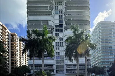 10155 Collins Ave #906 1