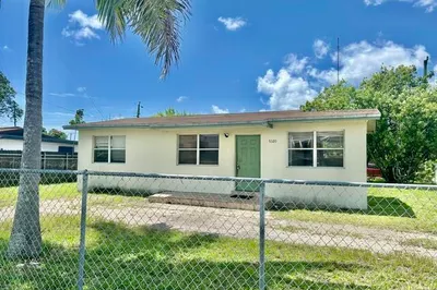 5320 SW 25th Court 1