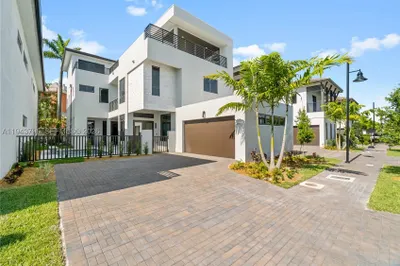 8091 NW 48th Ter 1