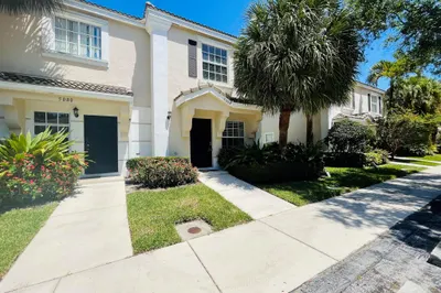 5084 Palmbrooke Circle 1