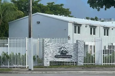 1981 NW 5th Pl #410 1