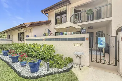 3410 SE Martinique Trace #102 1
