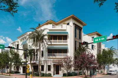 102 SE 5th Avenue #2 1