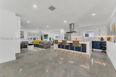 9530 Jamaica Dr #9530 1